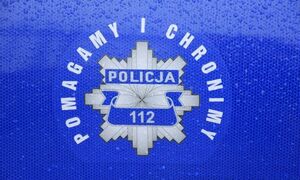 logo Policji i napis Pomagamy i Chronimy
