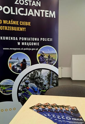 materiały promocyjne zawodu policjanta