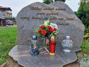 obelisk Marka Cekały