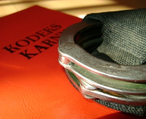 kodeks karny o kajdanki