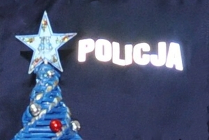 choinka i napis Policja